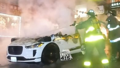 اتهام مراهق في حادث حرق سيارة أجرة ذاتية القيادة من Waymo